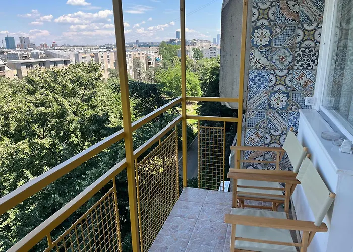 Comfort & Style Panoramic Urban Retreat Appartement